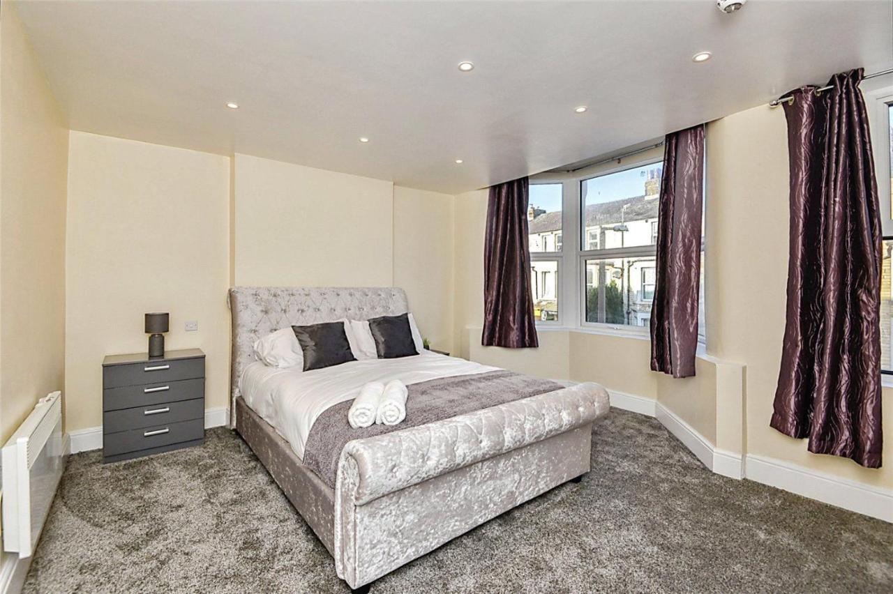 Beautiful Townhouse In Morecambe Exterior photo